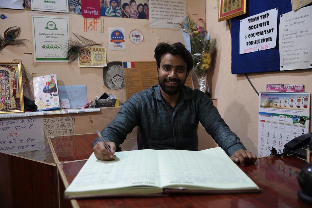 Somit Paying Guest House Varanasi Esterno foto