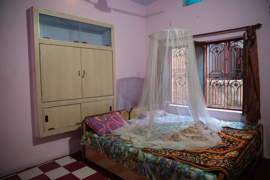 Somit Paying Guest House Varanasi Esterno foto