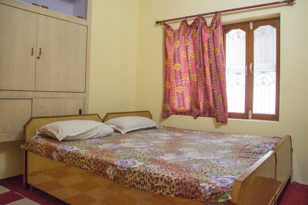 Somit Paying Guest House Varanasi Esterno foto
