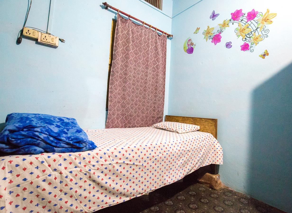 Somit Paying Guest House Varanasi Esterno foto